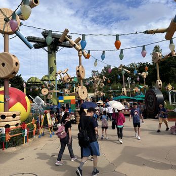 香港迪士尼樂園 - Amusement Parks Near Me - Hong Kong, HK 香港迪士尼樂園 - Amusement Parks Near Me - Hong Kong, HK