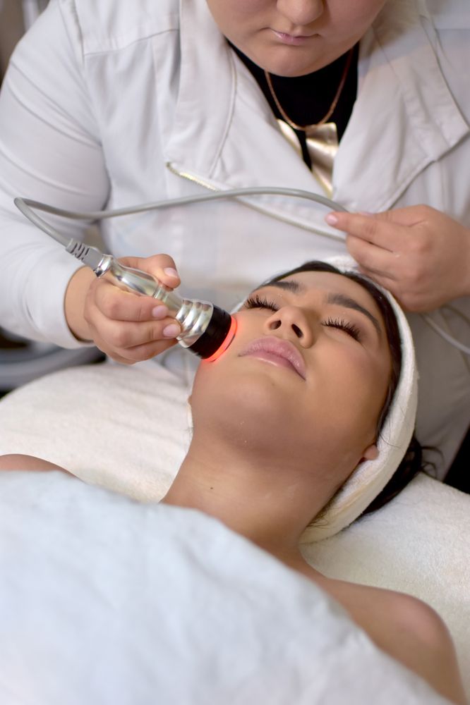 Beauty Door Salon & Spa Fairfax Corner Logo