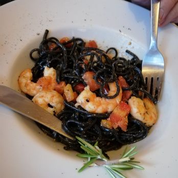 Ribeira Square - Black Spaghetti with Prawns - Portuguese Near Me - Porto, 13