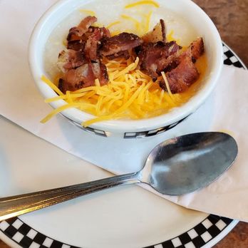 Black Bear Diner Tracy - Grits with cheese and bacon - American Near Me - Tracy, California