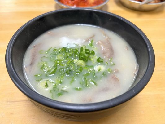 Hanbat Sul Lung Tang by null