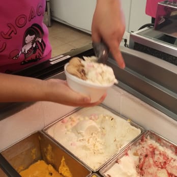 Michoacana Natural Ice Cream - Coffee and marshmallow ice cream - Ice Cream & Frozen Yogurt Near Me - Austin, Texas