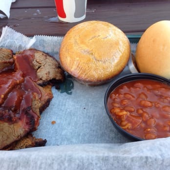 Harvey's Main Street BBQ - Brisket platter - Barbeque Near Me - Mount Joy, Pennsylvania
