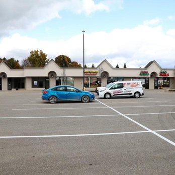 Hungry Howie's Pizza - Easy parking on site - Pizza Near Me - Whitmore Lake, Michigan Hungry Howie's Pizza - Easy parking on site - Pizza Near Me - Whitmore Lake, Michigan