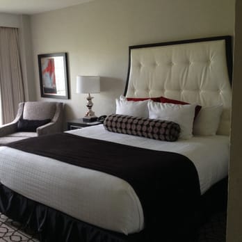 Inn on Fifth - Great bed. Super comfy, and even more pillows in the closet. - Hotels Near Me - Naples, Florida
