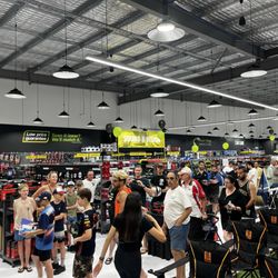 Autobarn Burleigh Heads - Inside store