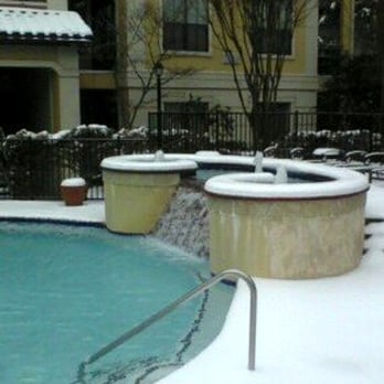 Peachtree Place Condominium - Apartments Near Me - Atlanta, Georgia