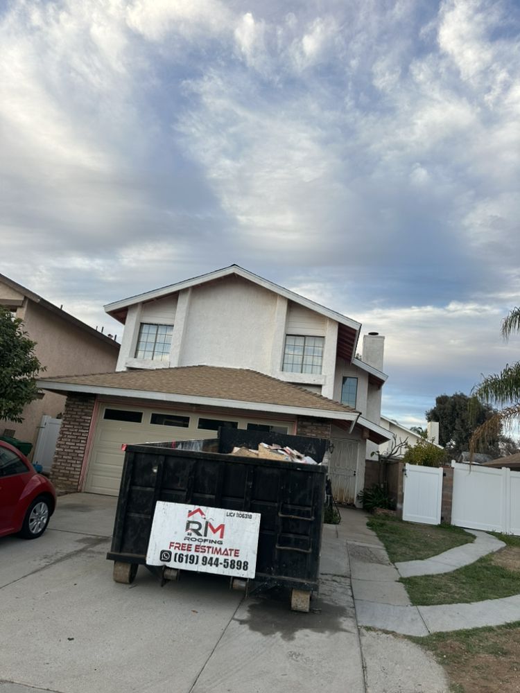 Slide of R&M Roofing