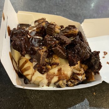 Cinnaholic - Flavored Frosting Roll - Desserts Near Me - Atlanta, Georgia Cinnaholic - Flavored Frosting Roll - Desserts Near Me - Atlanta, Georgia