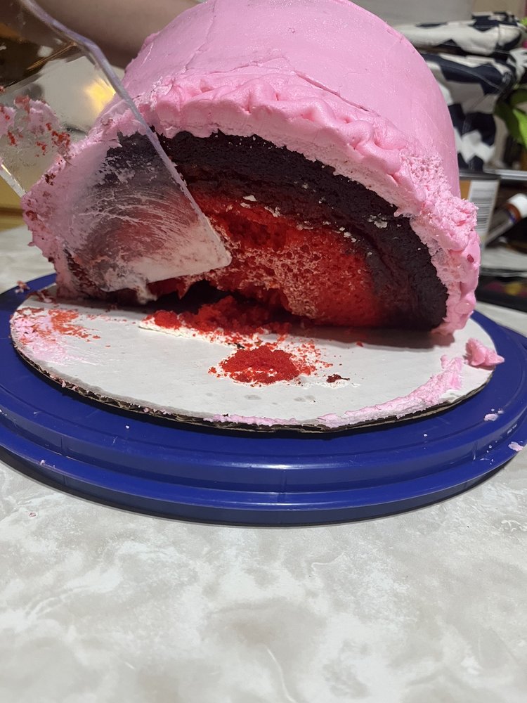 Photos of HOLLYPOPS BAKERY Updated August 2024 16 Photos 108 E