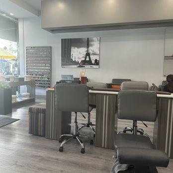 Voila Nail Salon - Inside - Nail Salons Near Me - Beverly Hills, California