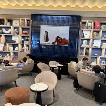Chase Sapphire Lounge - Beautiful decor - Airport Lounges Near Me - Las Vegas, Nevada