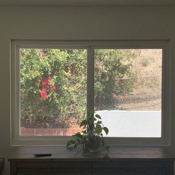 Tri Star Floor & Window Coverings - Before TriStar Window custom coverings - Flooring Near Me - Northridge, California Tri Star Floor & Window Coverings - Before TriStar Window custom coverings - Flooring Near Me - Northridge, California