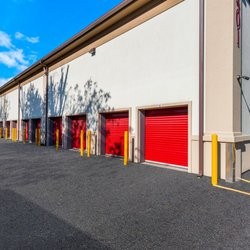 StorQuest Self Storage