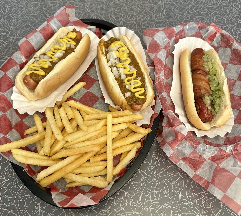 Hotdoggers Logo