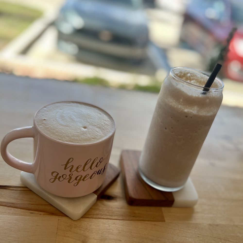 Cafe Flore - Lavender Vanilla Oatmilk Latte and Protein Smoothie - Breakfast & Brunch Near Me - Fort Myers, Florida Cafe Flore - Lavender Vanilla Oatmilk Latte and Protein Smoothie - Breakfast & Brunch Near Me - Fort Myers, Florida