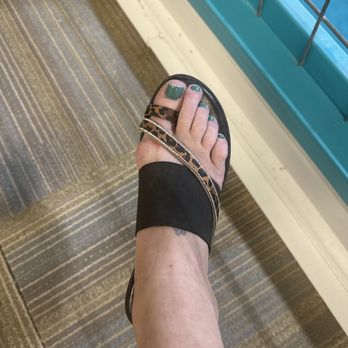 Luxx Nail Bar - CBD pedicure DIDI, was great - Nail Salons Near Me - New Braunfels, Texas Luxx Nail Bar - CBD pedicure DIDI, was great - Nail Salons Near Me - New Braunfels, Texas
