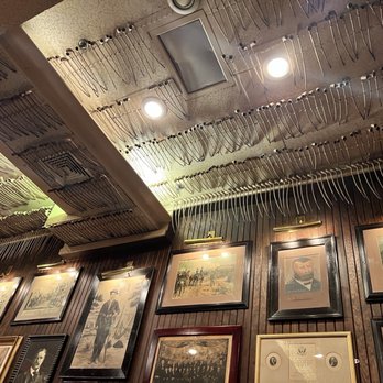 Keens Steakhouse - Bull moose room - Steakhouses Near Me - New York, New York Keens Steakhouse - Bull moose room - Steakhouses Near Me - New York, New York