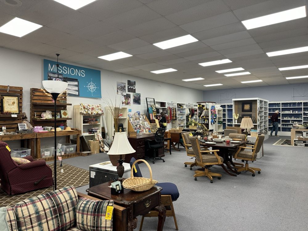 WEST END THRIFT STORE Updated March 2025 44 Photos & 22 Reviews 7219 W Broad St, Richmond