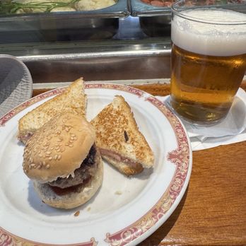 Petisqueira - Beer and free tapa - Tapas/Small Plates Near Me - Madrid, M Petisqueira - Beer and free tapa - Tapas/Small Plates Near Me - Madrid, M