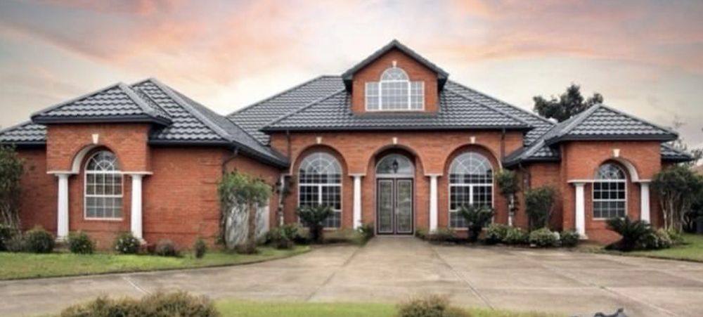 Slide of Build Tec Enterprises