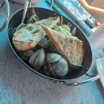 RAW - Chorizo Clams - Seafood Near Me - Hartford, Connecticut