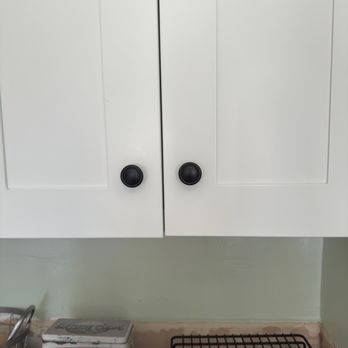 The Home Depot - The cabinet on the right is shorter than the left - Nurseries & Gardening Near Me - Pinecrest, Florida The Home Depot - The cabinet on the right is shorter than the left - Nurseries & Gardening Near Me - Pinecrest, Florida