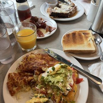Glo's - Breakfast & Brunch Near Me - Seattle, Washington