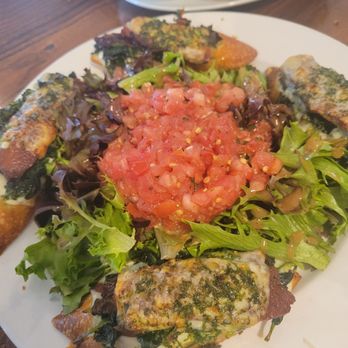 The French Pantry - Spinach, caramelized onion, apple smoked bacon, truffle oil, fontina, mozzarella brushetta - Bakeries Near Me - Jacksonville, Florida