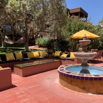A Sunset Chateau - Chill common areas - Bed & Breakfast Near Me - Sedona, Arizona