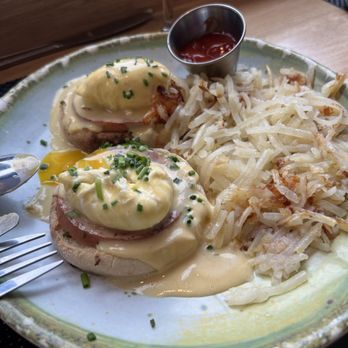 Martha's - Eggs Benefit - American Near Me - Hermosa Beach, California Martha's - Eggs Benefit - American Near Me - Hermosa Beach, California