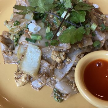Kati Vegan Thai - Pad see ew (with pickled) - Thai Near Me - Kirkland, Washington