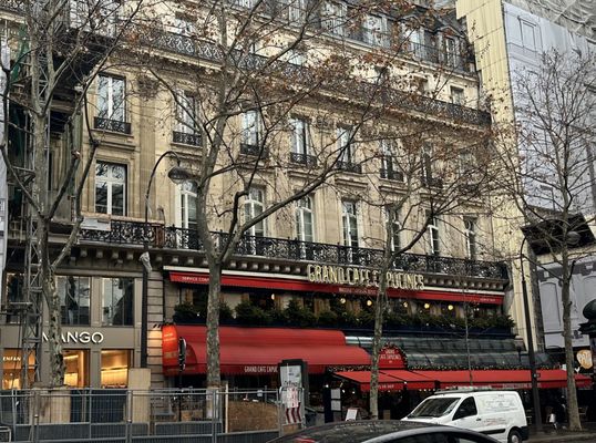 Grand Café Capucines by null