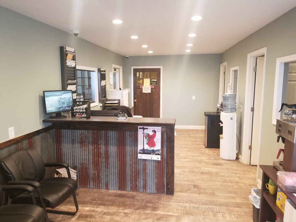 POTTER OIL & TIRE COMPANY 24250 Nc Highway 33 E, Aurora, North