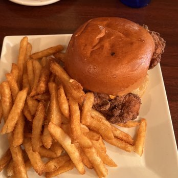 Wharf Pub & Restaurant - Fried chicken sandwich - Pubs Near Me - Edgartown, Massachusetts Wharf Pub & Restaurant - Fried chicken sandwich - Pubs Near Me - Edgartown, Massachusetts