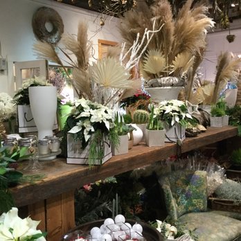 Vivio Flower Gallery - Florists Near Me - Port Moody, British Columbia Vivio Flower Gallery - Florists Near Me - Port Moody, British Columbia