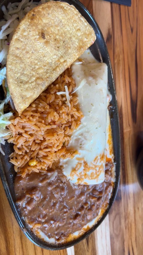 Ollin Cocina & Tequila