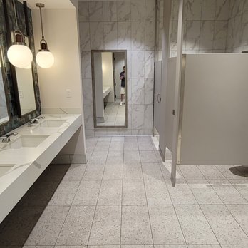 DoubleTree by Hilton Tucson Downtown Convention Center - Common bathroom on the ground floor...nice! - Hotels Near Me - Tucson, Arizona DoubleTree by Hilton Tucson Downtown Convention Center - Common bathroom on the ground floor...nice! - Hotels Near Me - Tucson, Arizona