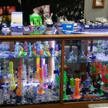 PAPA's Dispensary - Bongs Silicone and Glass - Cannabis Dispensaries Near Me - Cave Junction, Oregon PAPA's Dispensary - Bongs Silicone and Glass - Cannabis Dispensaries Near Me - Cave Junction, Oregon