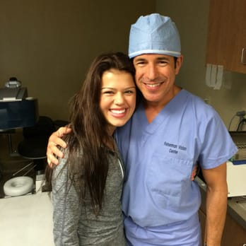 Feinerman Vision - Less than a minute after surgery and I can see!!! :D - Optometrists Near Me - Newport Beach, California