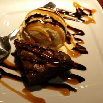 Red Lobster - Triple-Chocolate Brownie à la Mode - Seafood Near Me - Concord, North Carolina Red Lobster - Triple-Chocolate Brownie à la Mode - Seafood Near Me - Concord, North Carolina