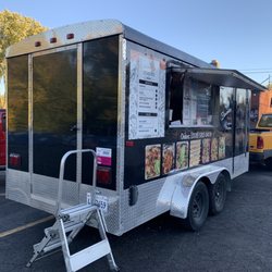 La Jaivita - Food truck located in parking lot of Stoney's Tavern