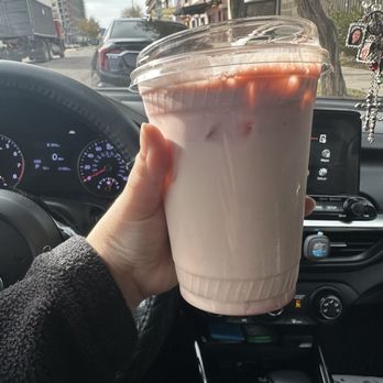 Barrio Donas - Horchata : Fresas con crema - Donuts Near Me - National City, California