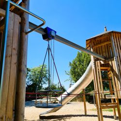 Minigolfklub Stuttgart Uhlandshöhe - Spielplatz direkt neben dem Minigolf-Gärtle