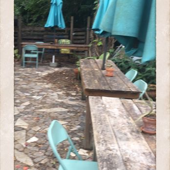 Community Loaves - Outdoor Garden patio. - Bakeries Near Me - Jacksonville, Florida