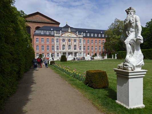 Electoral Palace by null