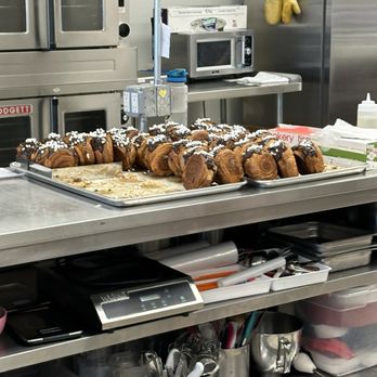 Lilla Vanilla - Hot cocoa stuffed croissants - Patisserie/Cake Shop Near Me - Hamilton Township, New Jersey Lilla Vanilla - Hot cocoa stuffed croissants - Patisserie/Cake Shop Near Me - Hamilton Township, New Jersey
