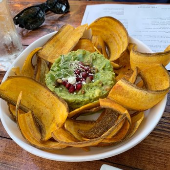 The Hutton - Apple Guacamole - New American Near Me - Jersey City, New Jersey