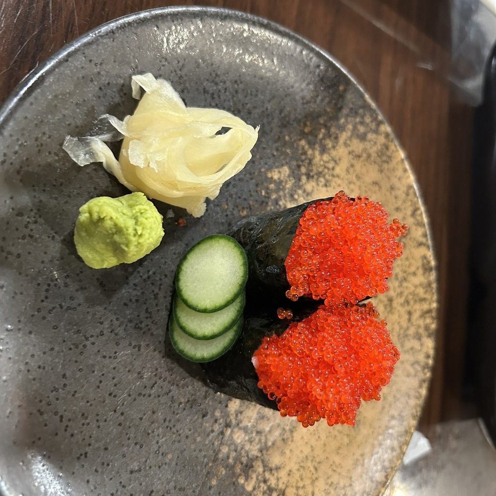 Flying fish roll