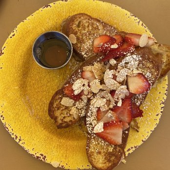Yellow Vase - Brioche French Toast - Mediterranean Near Me - Rolling Hills Estates, California